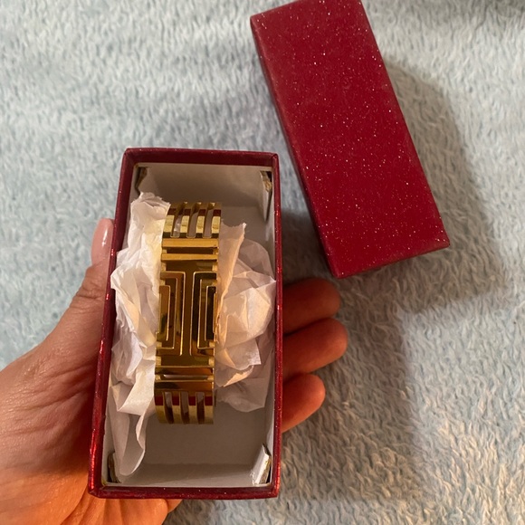 Gold Tory Burch x Fitbit flex hinged statement cuff bracelet - Picture 6 of 6